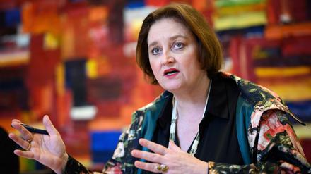 Ina Czyborra (SPD), Berliner Senatorin für Wissenschaft, Gesundheit und Pflege, spricht bei einem Interview mit der Deutschen Presse-Agentur.