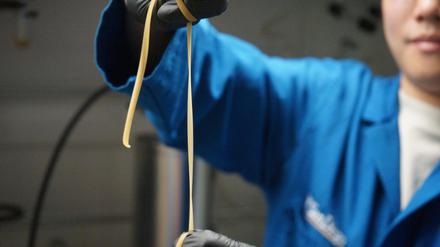  Sporen in einem abbaubaren thermoplastischen Biokomposit-Polyurethan verbessern die mechanischen Eigenschaften von handelsüblichem thermoplastischem Polyurethan.