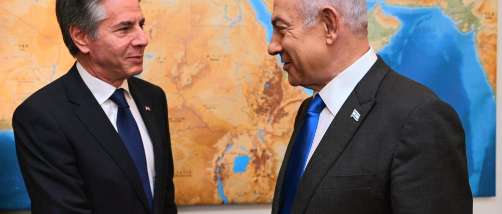 Benjamin Netanjahu (r) Ministerpräsident von Israel, bei einem Treffen mit Antony Blinken, Außenminister der USA.