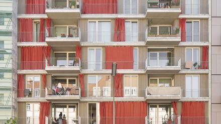 Hauptfassade vom Projekt Ausbauhaus Südkreuz, realisiert von Praeger Richter Architekten.
