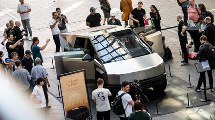 Cybertruck in der „Mall of Berlin“