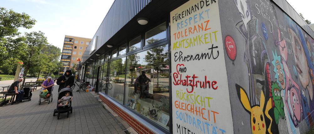 Die Schatztruhe der Arbeiterwohlfahrt ist ein Spenden- und Tauschladen am Schlaatz. 