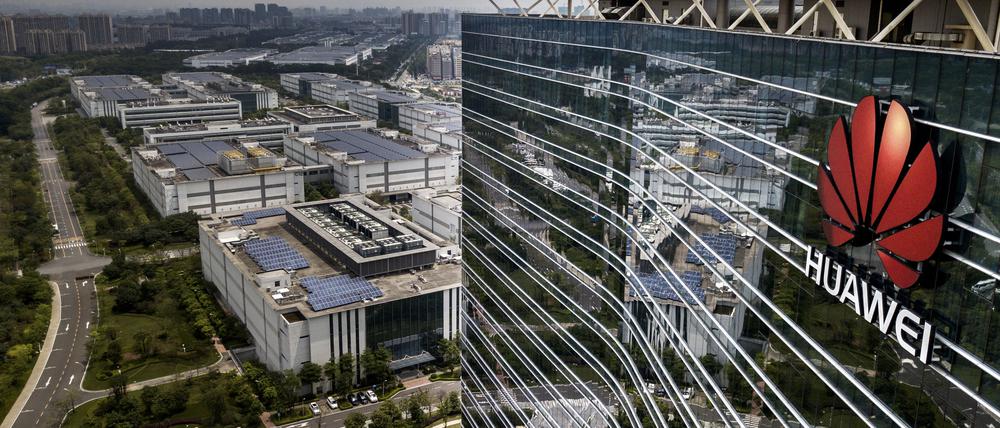 Hauptgebäude des Huawei Campus in Dongguan, China.