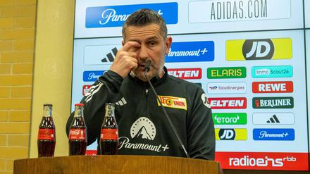 Bleibt er oder bleibt er nicht? Unions Trainer Nenad Bjelica.