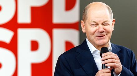 Bundeskanzler Olaf Scholz (SPD) spricht zum Europa-Wahlkampfauftakt seiner Partei auf einem Bürgerdialog der SPD Lüneburg. 