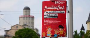 In Sachsen werden vermehrt Plakatier-Teams angegriffen. Der SPD-Spitzenkandidat zur Europawahl, Matthias Ecke, wurde dabei am Freitagabend schwer verletzt und muss operiert werden. 