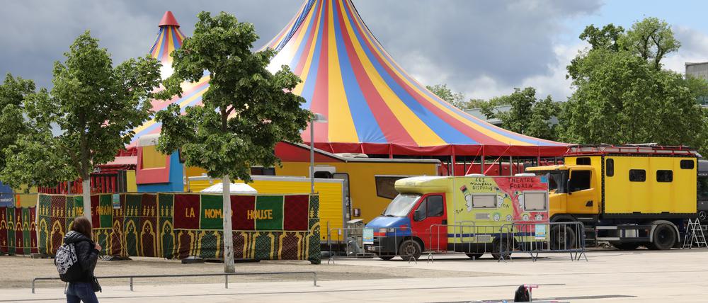 Theaterprojekt „La Nomad House“ mit Hilfe der Potsdamer Lokalgruppe der Menschenrechtsorganisation „borderline.europe“ in Potsdam zu Gast.