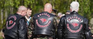 Mitglieder der Rockergruppe „Nachtwölfe“ am Ehrenmal im Treptower Park, Achrivbild aus dem Jahr 2021