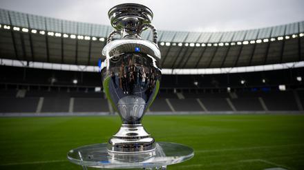 Bei der EM geht es nicht nur darum, den Pokal zu holen. Auch wirtschaftlich spielt das Event eine gewaltige Rolle.