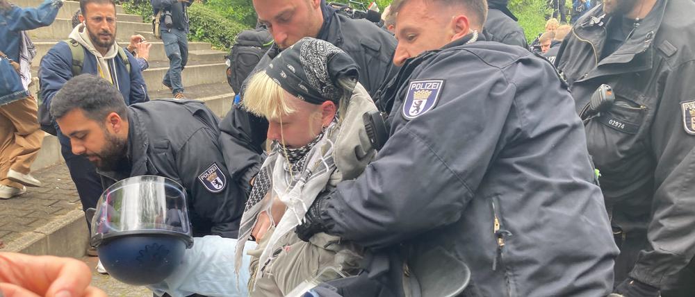 Räumung des Protestcamps an der FU Berlin.