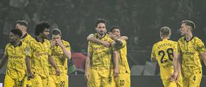 Dortmunder Torjubel nach dem Treffer von Mats Hummels in Paris.