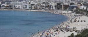 Deutscher Urlauber fällt aus Hotelzimmer auf Mallorca und stirbt (Symbolbild). 