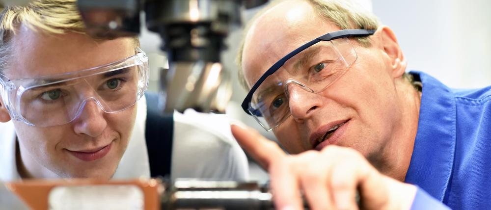 Millionen ohne abgeschlossene Ausbildung: Der Berufsbildungsbericht zeigt, wie groß die Diskrepanz zwischen Fachkräften und Unausgebildeten ist.