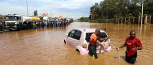Hochwasser in Kenia. Mindestens 188 Menschen sind durch Überschwemmungen und Erdrutsche ums Leben gekommen. 
