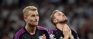 Matthijs de Ligt (links) and Harry Kane bleiben in dieser Saison titellos.