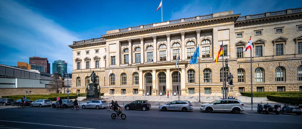 Aussenansicht Abgeordnetenhaus von Berlin, Sitz der Landesregierung.