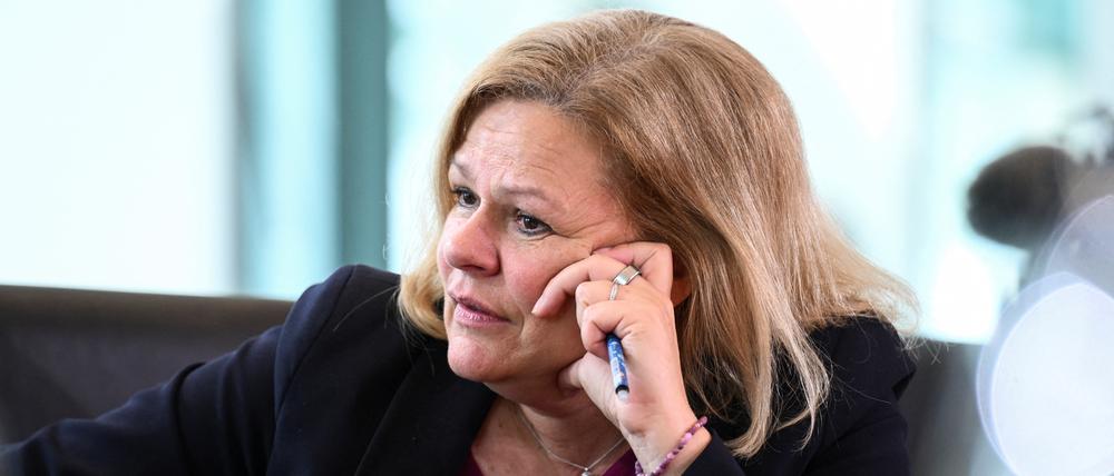 Nancy Faeser auf einer Kabinettssitzung am 8. Mai in Berlin.