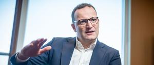 Jens Spahn, CDU Präsidiumsmitglied und ehemaliger Gesundheitsminister, spricht bei einem Interview. 