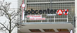 Blick auf das Jobcenter Berlin-Mitte. 