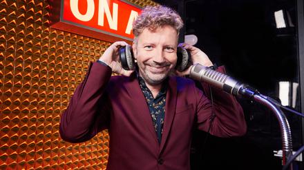 25 Mal kommentierte Peter Urban den Eurovision Song Contest im deutschen Fernsehen – jetzt übernimmt sein Nachfolger Thorsten Schorn die Aufgabe.