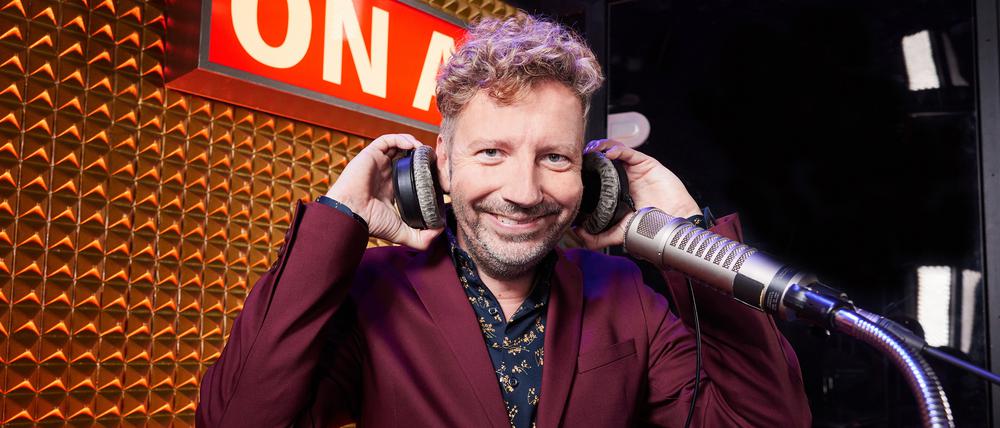 25 Mal kommentierte Peter Urban den Eurovision Song Contest im deutschen Fernsehen – jetzt übernimmt sein Nachfolger Thorsten Schorn die Aufgabe.