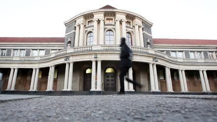 Nach einer öffentlichen Lesung zu Judenfeindlichkeit und Antisemitismus ist es zu einer tätlichen Auseinandersetzung zwischen einer 26-jährigen Zuhörerin und einer weiteren Besucherin gekommen.