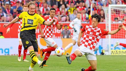 Der Mainzer Jae-sung Lee (re.) erzielte einen Doppelpack innerhalb von vier Minuten.