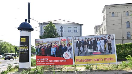 Potsdam, 08.05.2024, Lokales, Wahlplakate Kommunalwahl Potsdam, Foto: Ottmar Winter PNN ACHTUNG: Foto ist ausschließlich für redaktionelle Berichterstattung der PNN und des TGSP! Eine kommerzielle Nutzung, z.B. Werbung, ist ausgeschlossen. Die Weitergabe an nicht autorisierte Dritte, insbesondere eine weitergehende Vermarktung über Bilddatenbanken, ist unzulässig.