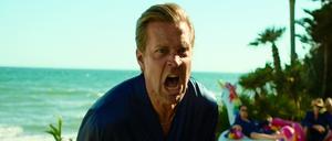 Henrik (Tobias Santelmann) ist erschüttert. Während einer exzessiven Sex-Party in Saint-Tropez erreicht ihn die niederschmetternde Diagnose seines Arztes, die sein Leben für immer verändern wird.