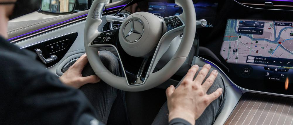 Mercedes autonom.