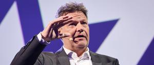 Robert Habeck (Bündnis 90/Die Grünen), Bundesminister für Wirtschaft und Klimaschutz, spricht auf der Digital- und Marketingmesse OMR. 