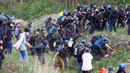 Aktivisten in Grünheide, 10. Mai 2024