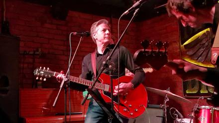 US-Außenminister Antony Blinken singt „Rockin’ in the Free World“.