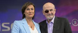 Sandra Maischberger und Salman Rushdie vor der Sendung