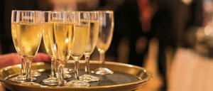 Für viele gehört ein Sekt in der Pause zum Konzerterlebnis dazu.
