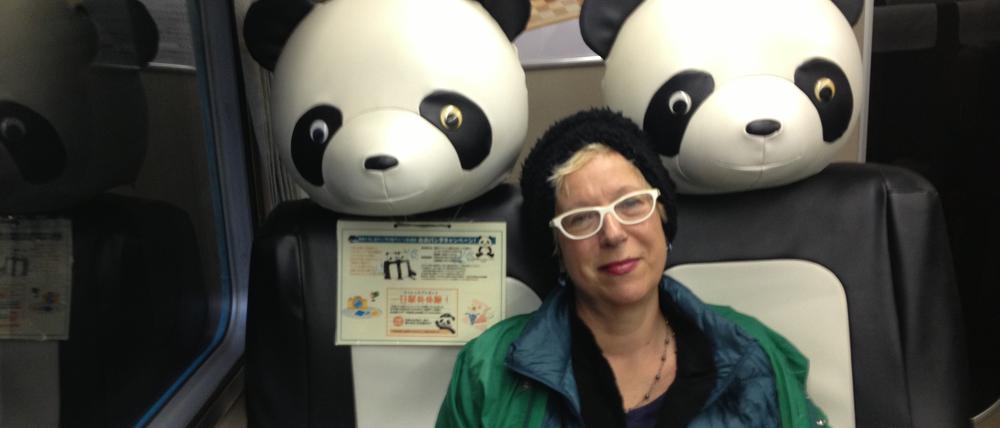 Doris Dörrie findet auch in japanischen Zügen schnell Anschluss.