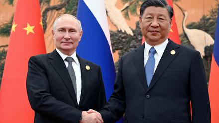 Zwei von einem Schlag: Russlands Präsident Wladimir Putin mit Chinas Staats- und Parteichef Xi Jinping bei einem Treffen im Oktober. 