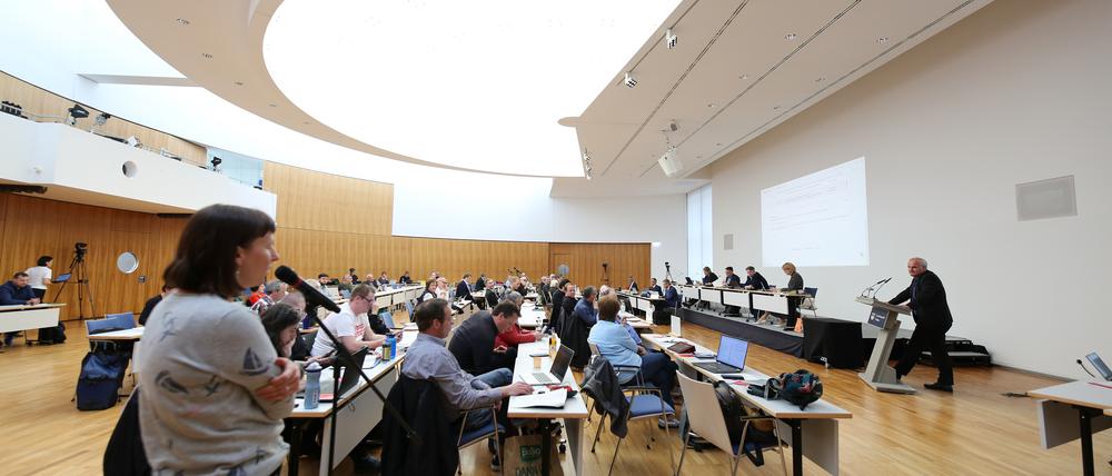 Symbolbild: Die Stadtverordnetenversammlung tagt im IHK-Hauptgebäude in der Breiten Straße.