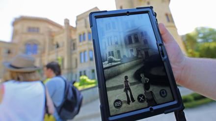 Geschichts-AR-Game „Border Zone“ im Park Babelsberg macht die Spuren der deutschen Teilung im Park Babelsberg wieder sichtbar.