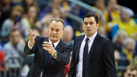 Von 2017 bis 2021 assistierte Israel Gonzalez (rechts) seinem Landsmann Aito Garcia Reneses bei Alba, seitdem ist er selbst Cheftrainer.