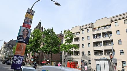 Potsdam, 06.05.2024, Lokales, Wahlplakate Kommunalwahl Potsdam, Foto: Ottmar Winter PNN ACHTUNG: Foto ist ausschließlich für redaktionelle Berichterstattung der PNN und des TGSP! Eine kommerzielle Nutzung, z.B. Werbung, ist ausgeschlossen. Die Weitergabe an nicht autorisierte Dritte, insbesondere eine weitergehende Vermarktung über Bilddatenbanken, ist unzulässig.