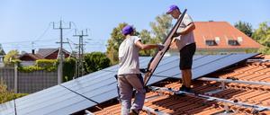 Das Energie-Start-up 1Komma5° installiert und vernetzt Solaranlagen, Wärmepumpen sowie Wallboxen für Elektrofahrzeuge.