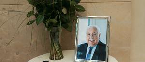 Ehrung für John Kornblum. Viele Weggefährten kamen zur Gedenkfeier in die Botschaft.