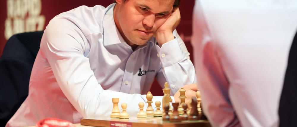 Magnus Carlsen spielt künftig für die Hamburger.