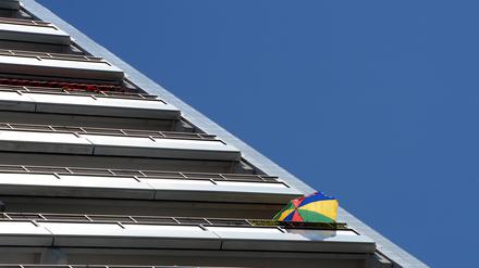 Eine Frage der Perspektive: Mieter profitieren bei der Berechnung der ortsüblichen Vergleichsmiete, wenn Mieten im Neubau ausgeklammert werden. Vermieter sähen es anders lieber. 