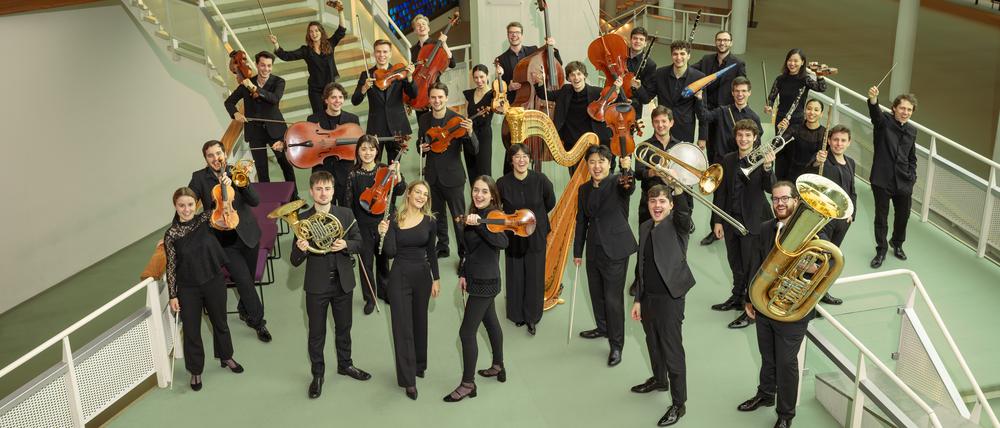 Die Stipendiaten der Karajan-Akademie werden zwei Jahre von Berliner Philharmonikern unterrichtet und erproben die Konzertroutine.