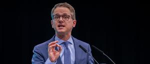 Carsten Linnemann, CDU Generalsekretär, spricht beim CDU-Bundesparteitag. 