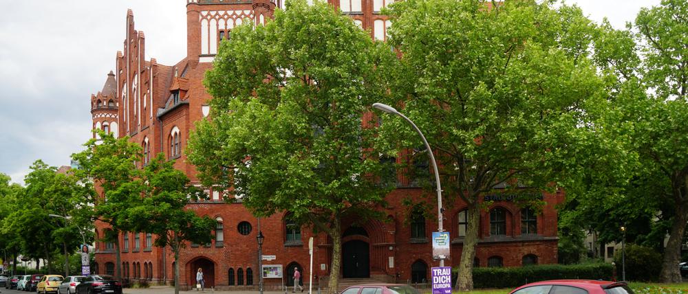 Das Rathaus Schmargendorf nutzen unter anderem die Musikschule und das Standesamt Charlottenburg-Wilmersdorf.