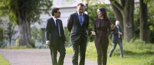 Annalena Baerbock, Stephane Sejourne und Radosław Sikorski aufgenommen im Rahmen eines gemeinsamen Gangs durch den Park an der Ilm in Weimar, 22.05.2024. 