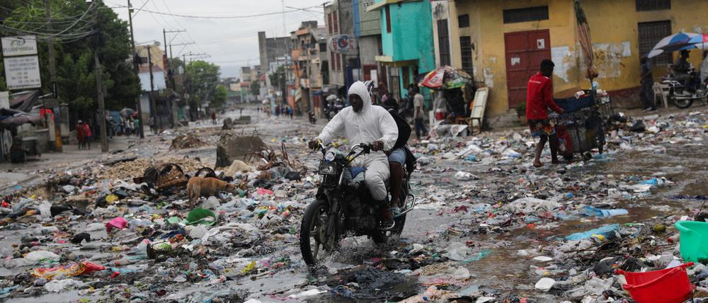 In Haiti fehlt es an Nahrung und Medikamenten.